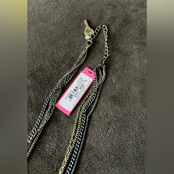Betsey Johnson necklace with tags - Picture 5 of 10